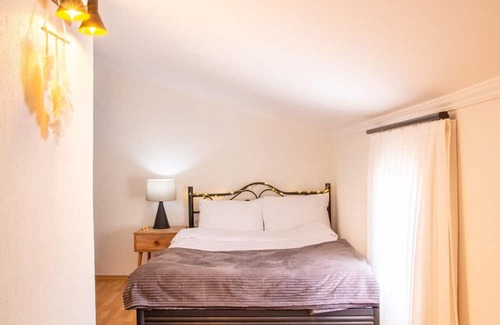 Urla Apartamento | Minimalist and Rooftop Flat with Terrace in Izmir