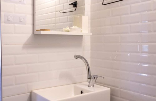 Urla Apartamento | Minimalist and Rooftop Flat with Terrace in Izmir
