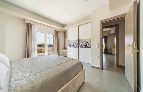 Kolaitis Villa | Villa Rudi at Chionata
