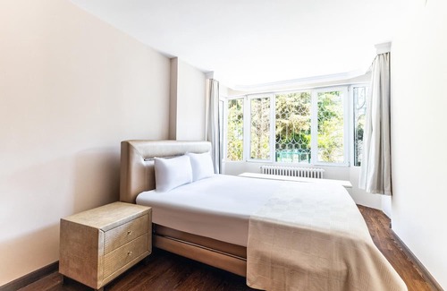Arnavutkoy Apartamento | Flat with Garden 10 min to Bebek Shore