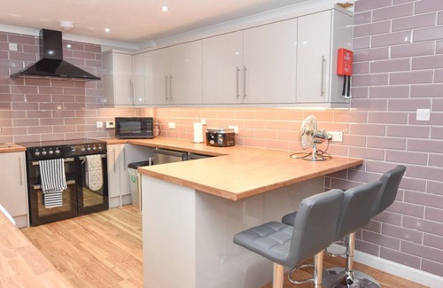 Totland Bay Casa | Dartmouth House - Bayside