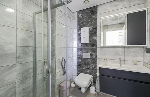 Seki Apartamento | Residence w Balcony and Shared Pool 7 min to Coast