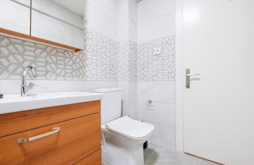 Moda Apartamento | Flat w Balcony 3 min to Moda, 7 min to Bull Statue