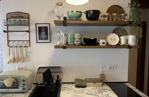 Babilonija Apartamento | Chic Flat w Balcony 10 min to Beach Greco in Budva