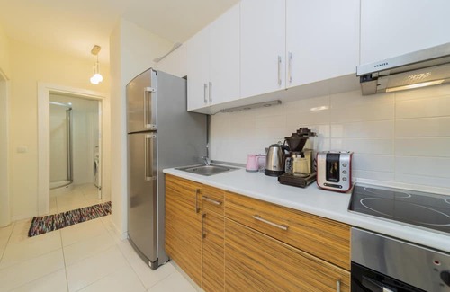 Konyaalti Apartamento | Flat w Pool Garden and Balcony 7 min to Beach