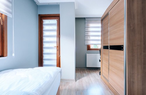Sakarya Apartamento | Huge Duplex Flat w Terrace Near Bilgi University