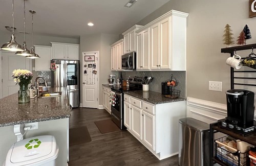 Southern Pines Casa | Beautiful 4-bedroom US Open House 5 miles from Pinehurst No. 2 w/ EV charger!