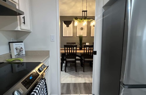 Parkside Casa | Casa Heights 3BD, Great for Couples or Groups!