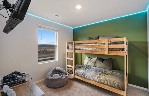 Carrolls Casa | Quiet Riverside Escape in Kalama