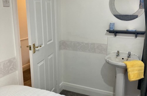 Westcliff-on-Sea Casa | 3 bedroom house fast wifi, smart tv's and garden