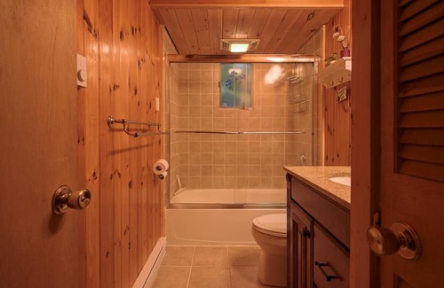 Jay Chalet De Esquí | Cozy 2 BDRM A-Frame Nestled in Ausable Acres