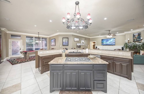 Midland Casa | Right At Home-Midland Chateau with sequestered loft and Billiards