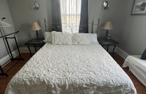 Janesville Cama Y Desayuno | Century Elms Bed and Breakfast