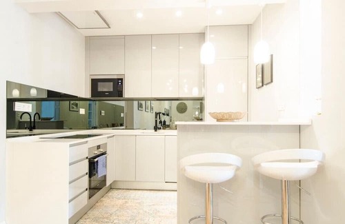 Golden Triangle of Art Apartamento | 4 bedrooms 3 bathrooms furnished - Atocha - spacious