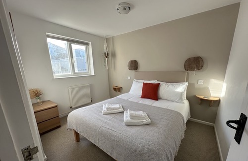 Lusty Glaze Casa | Modern beach house with ocean views, pets more than welcome!