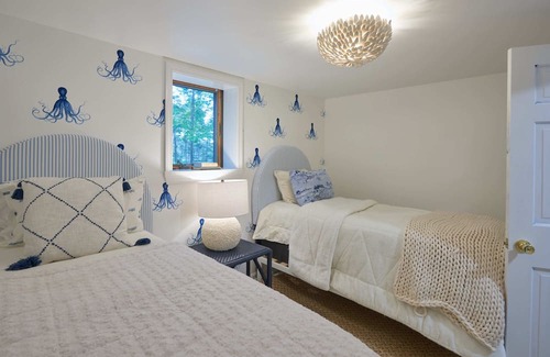 Westport Casa | NEW FOR 2024 | OH WHAT A VIEW | 5 Bed, 4 Bath