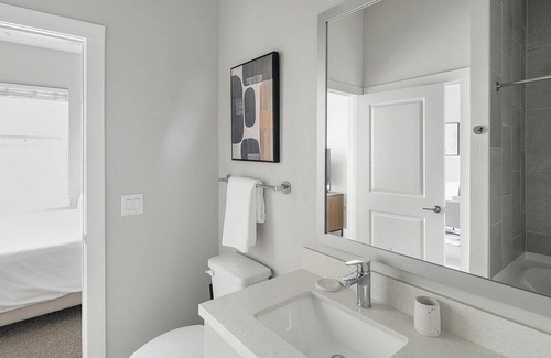 Round Rock Apartamento | Modern Apartment in Prime Location (ID1403X254)