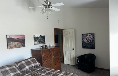 Manlius Apartamento | 2 Bedroom Apartment, Very Quiet, on a Scenic Creek in Manlius