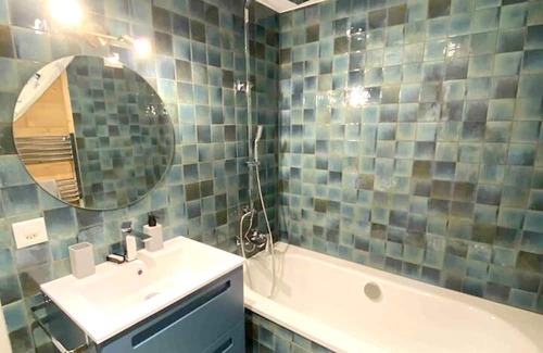 Les Posses-sur-Bex Apartamento | Homerez - Appartement 1 km away from the slopes for 2 ppl. with balcony at Gryon