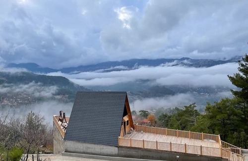 Hisarcandir Chalet De Esquí | Dağ evinde her şeyden, herkesten uzakta.