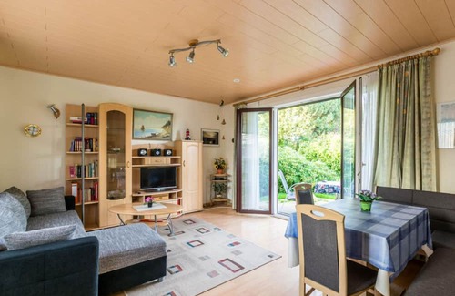 Hohenfelde Apartamento | "Gorch Fock" on the Baltic Sea edge