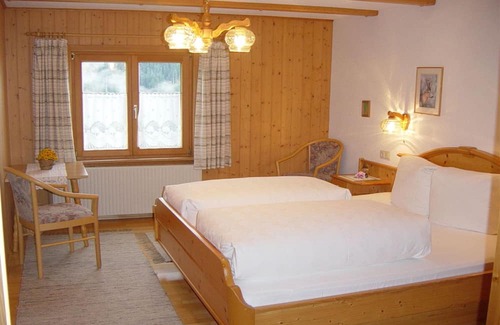 Marul Apartamento | Apartment Almrausch - Haus Burgl