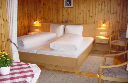 Marul Apartamento | Apartment Almrausch - Haus Burgl