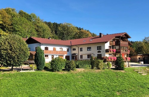 Unterach am Attersee Apartamento | Loidl "Hanengut zu Menerweg"
