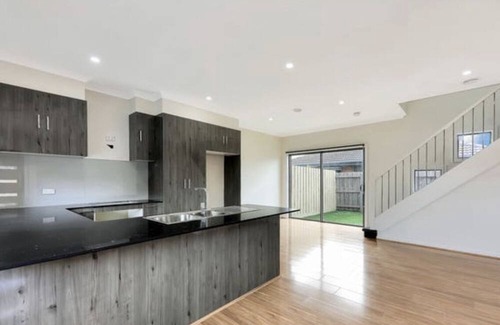 Broadmeadows Casa | Entire two bedroom townhouse
