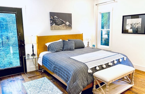 Starkville Casa | MSU Game Day Home & Guesthouse - Perfect for large group - 10 minutes to campus