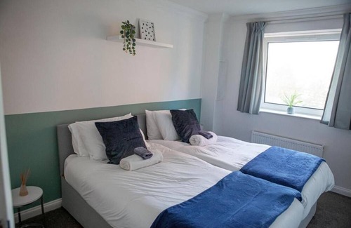Abbey Apartamento | Charming 2-Bed Apartment Free Parking in Wimbledon