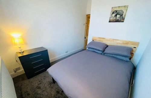 Preston Casa | Beautiful 3-Bed House in Preston