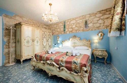 Est Apartamento | Stanza La Veneziana - Villa Angelina - Pet Friendly
