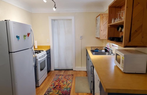 Tyrone Casa | Cozy cottage in Silver City historic district. 5 minute walk to downtown & WNMU!