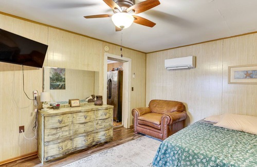 Parsons Cabaña | Brodies Landing Cottage ~ Half Mi to Lick Creek!