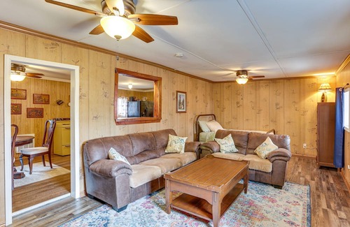 Parsons Cabaña | Brodies Landing Cottage ~ Half Mi to Lick Creek!