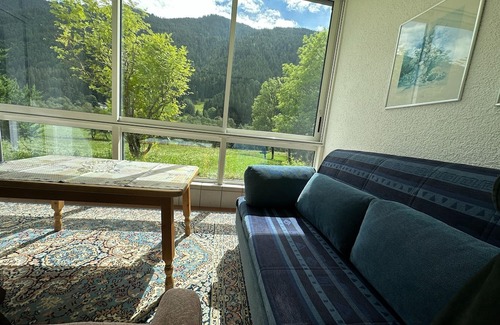 Sankt Gallenkirch Apartamento | Beautiful apartment in Gortipohl with garden
