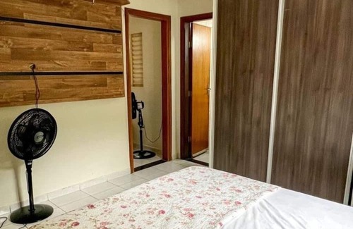 Granada Casa | Casa Confortável , Ampla , Segura, 4 Quartos, 3 Banheiros