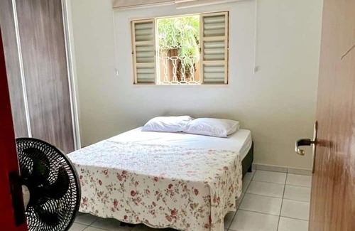 Granada Casa | Casa Confortável , Ampla , Segura, 4 Quartos, 3 Banheiros