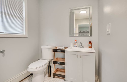 Newington Apartamento | Newington Vacation Rental ~ 9 Mi to Hartford!