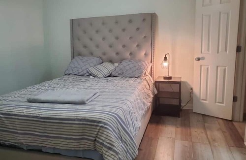 South View Condominio | This is a beautiful 2 bed 2 bath condo located in a very safe and strategic ar