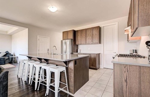 Downsview Casa | Downsview Park Private Bedroom D