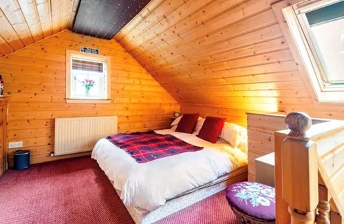 Central Aberdeen Cabaña | Unique Converted Coal Shed in Historic Fittie
