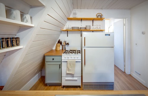 Boyne Falls Cabina | 10 min to Boyne Mountain - Cozy A-Frame Cabin - Springbrook Retreat