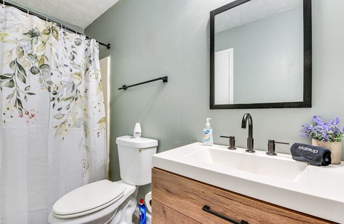 Douglasville Casa | Douglasville Gem - Minutes from Historic Downtown!