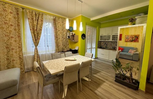 Quartiere Dismano Apartamento | Vrbo Property