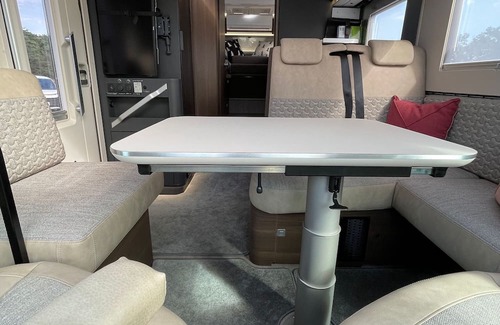 Kutchan Casa | Would you like to stay at NISEKO LUXURY MOTORHOME, where you can see Mt. Yotei