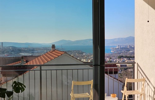 Mravince Villa | Luxury modern villa with panoramic view of Split and adriatic sea.