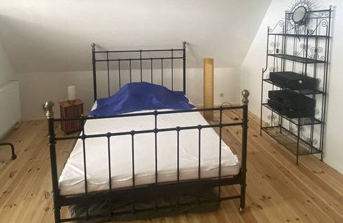 Oberndorf Casa | Reetdachkate am Deich auf Großem Grundstück
