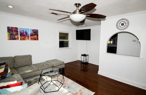 Arabi Casa | Quiet home 15min from FQ, 10min from trendy Bywater Neighborhood!